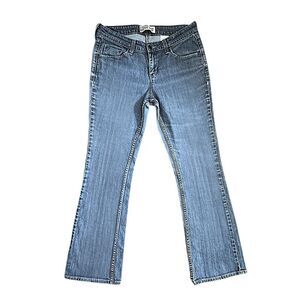 Levi’s Signature Low Rise Bootcut Medium Wash Jeans Size - Size 8 Misses Long  *